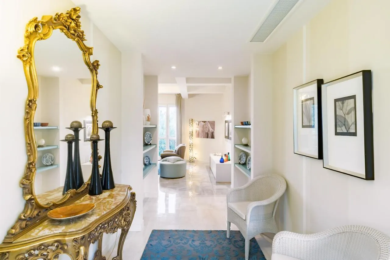 Ferienwohnung Residenza Al Vittoriale - By Host4U Gardone Riviera Italien