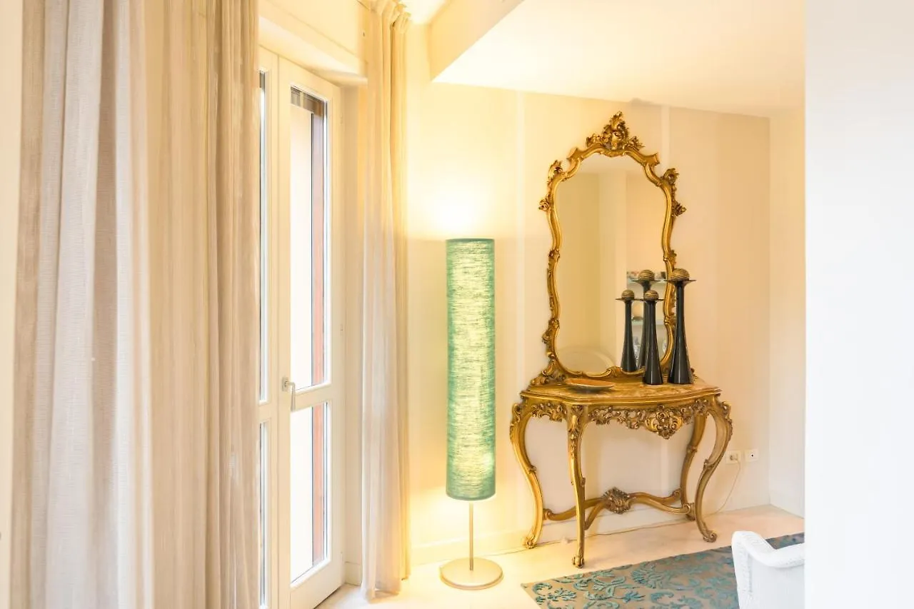 Ferienwohnung Residenza Al Vittoriale - By Host4U Gardone Riviera 0*,  Italien