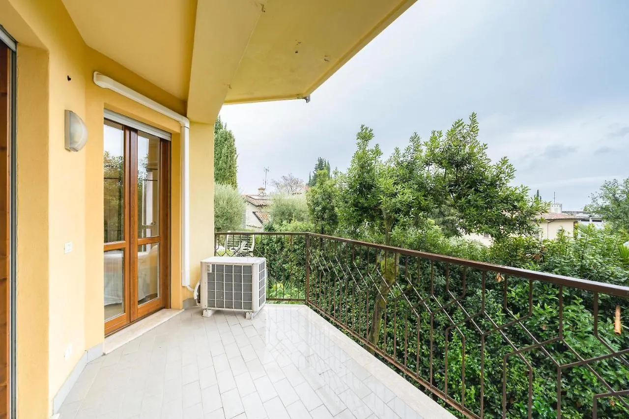 Ferienwohnung Residenza Al Vittoriale - By Host4U Gardone Riviera