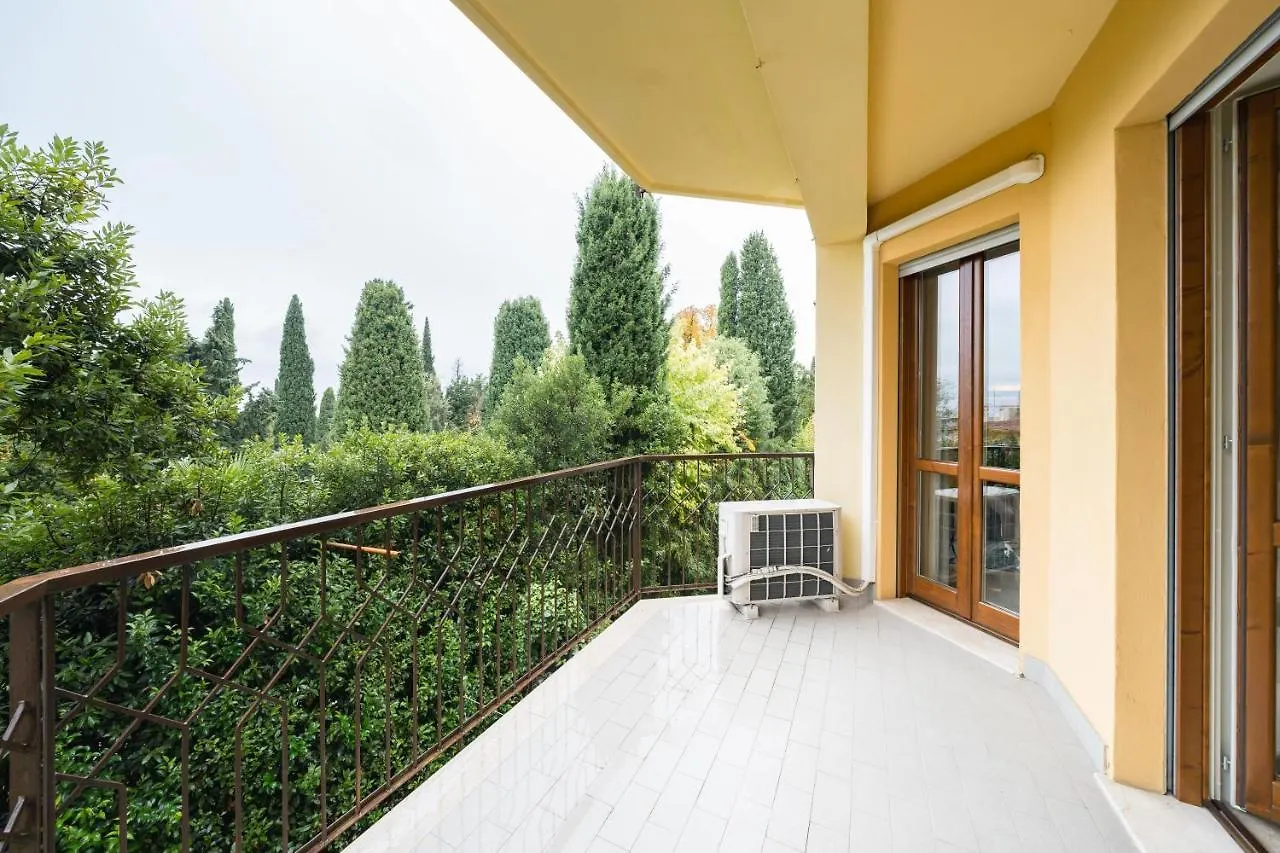 Residenza Al Vittoriale - By Host4U Apartment Gardone Riviera Italy