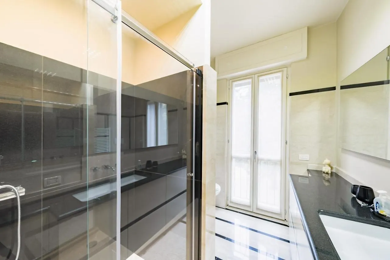 Residenza Al Vittoriale - By Host4U Apartment Gardone Riviera